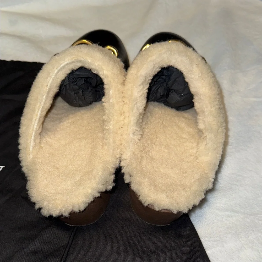 Saint Laurent Le Maillon Shearling Clogs in Black - Picture 5 of 16